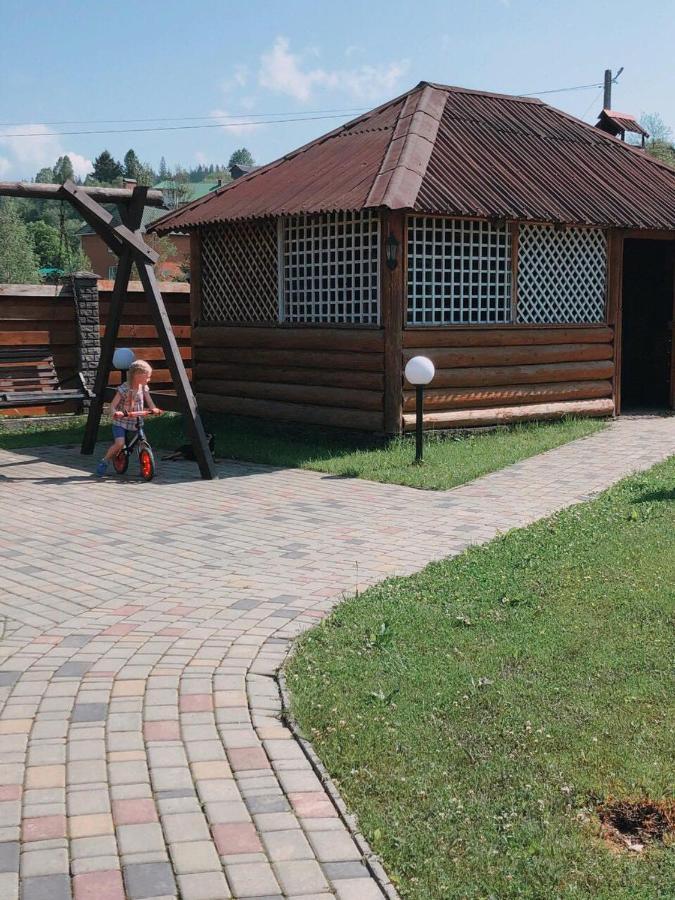 斯拉夫西克 Karpatskyi Maetok酒店 外观 照片